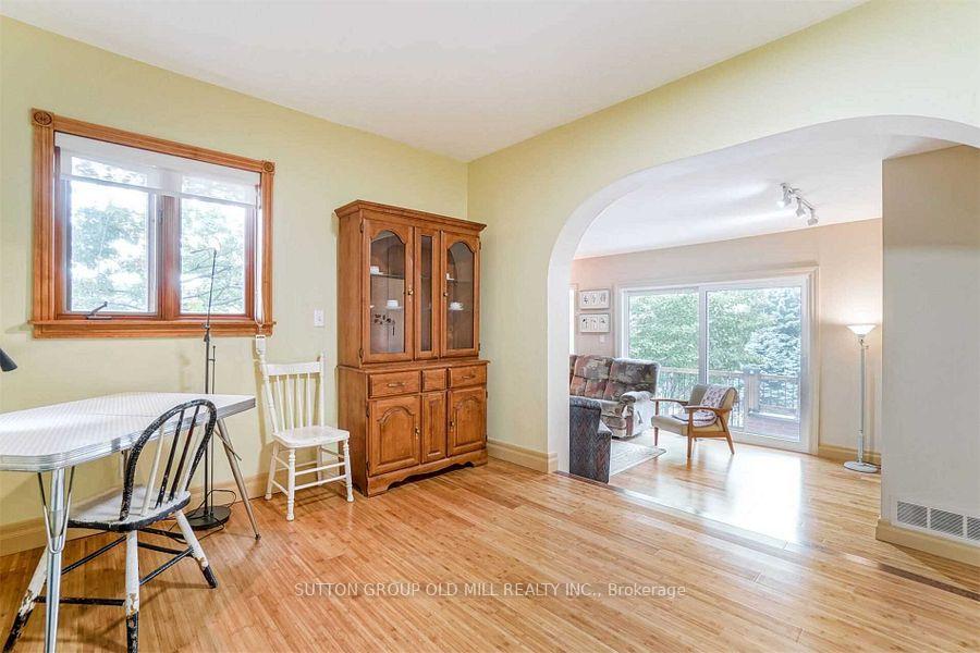 Photo 10 of 19 Cardell Avenue, North York, Humberlea-Pelmo Park — HOMEH