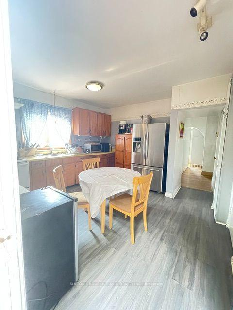 Photo 16 of 19 Cardell Avenue, North York, Humberlea-Pelmo Park — HOMEH