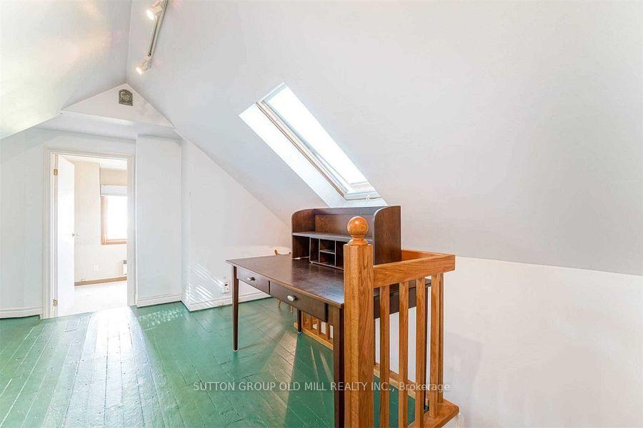 Photo 22 of 19 Cardell Avenue, North York, Humberlea-Pelmo Park — HOMEH