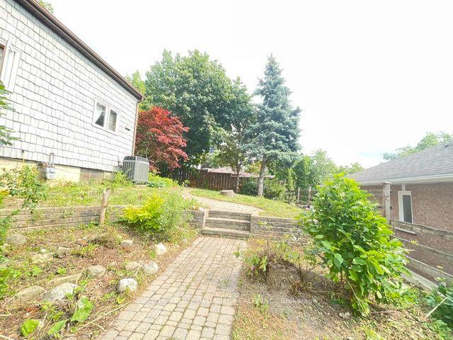 Photo 26 of 19 Cardell Avenue, North York, Humberlea-Pelmo Park — HOMEH