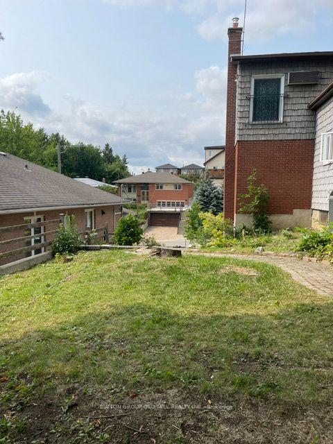 Photo 30 of 19 Cardell Avenue, North York, Humberlea-Pelmo Park — HOMEH