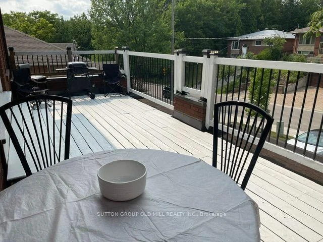 Photo 9 of 19 Cardell Avenue, North York, Humberlea-Pelmo Park — HOMEH