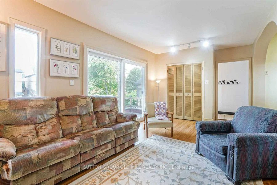 Photo 28 of 19 Cardell Avenue, North York, Humberlea-Pelmo Park — HOMEH