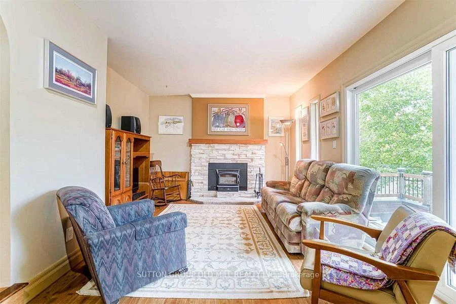 Photo 31 of 19 Cardell Avenue, North York, Humberlea-Pelmo Park — HOMEH