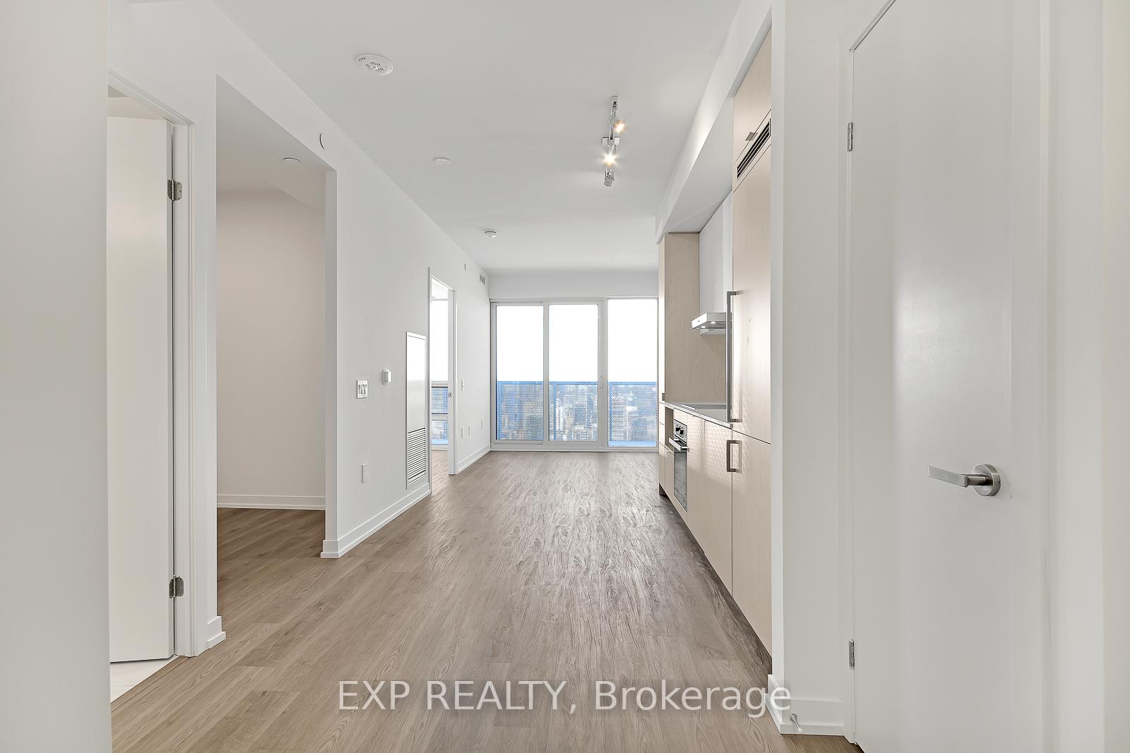 Photo 4 of Unit 7103, 55 Cooper Street, Toronto, Waterfront Communities — HOMEH