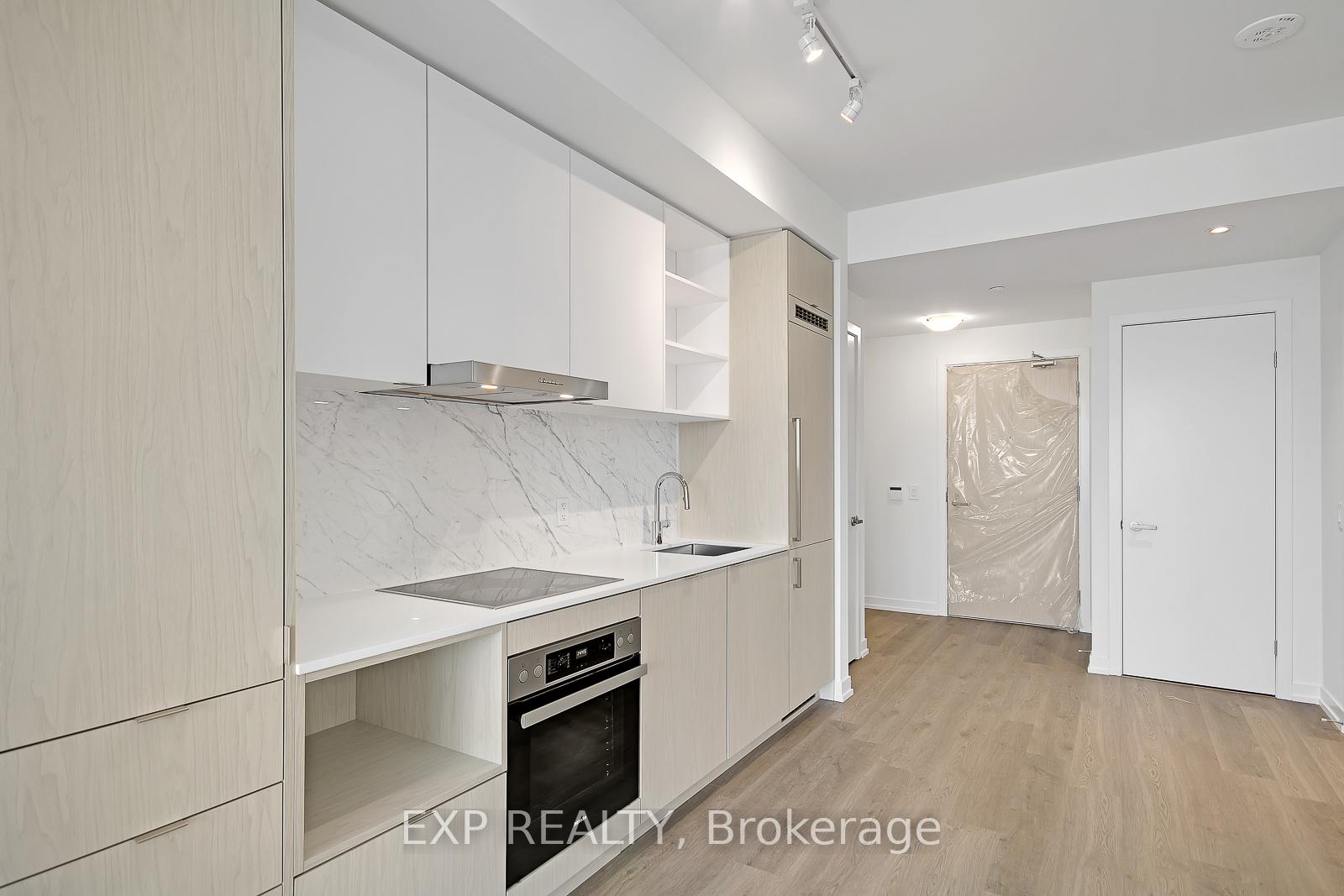 Photo 6 of Unit 7103, 55 Cooper Street, Toronto, Waterfront Communities — HOMEH