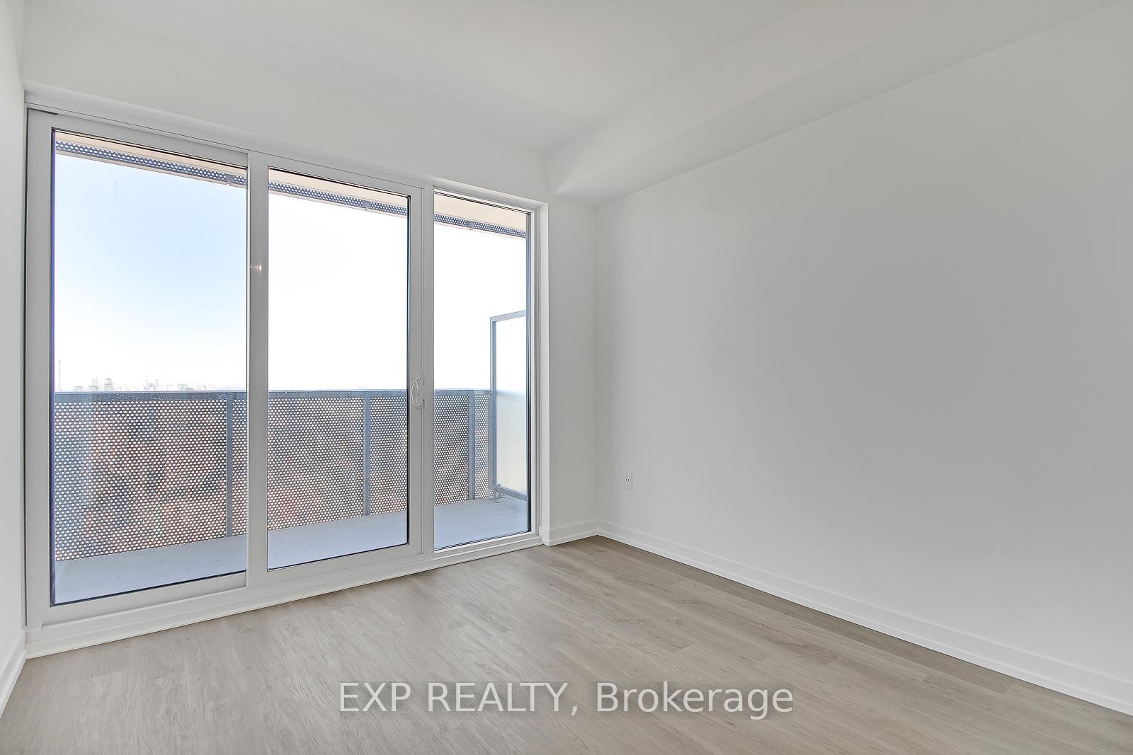Photo 8 of Unit 7103, 55 Cooper Street, Toronto, Waterfront Communities — HOMEH