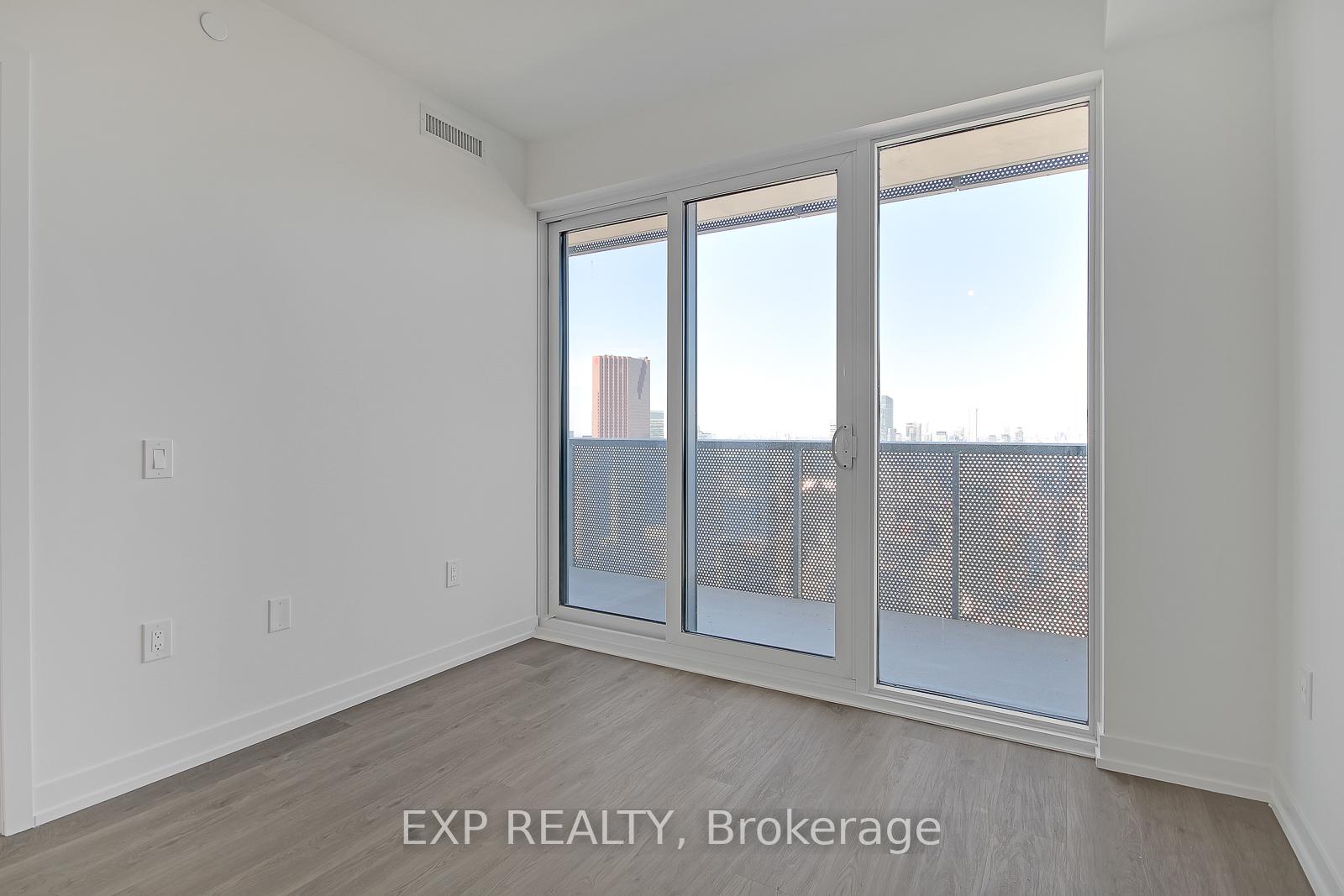 Photo 9 of Unit 7103, 55 Cooper Street, Toronto, Waterfront Communities — HOMEH