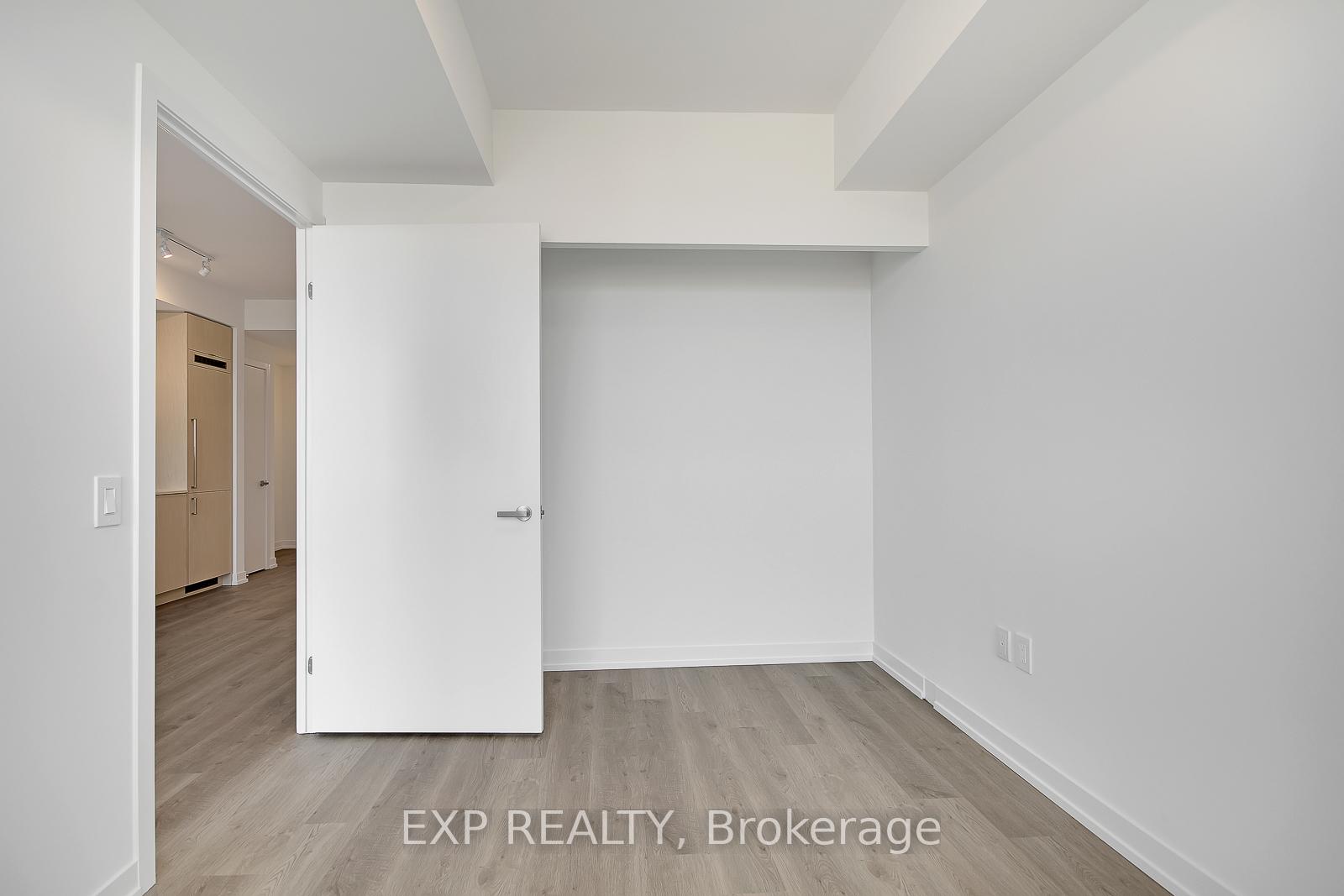 Photo 10 of Unit 7103, 55 Cooper Street, Toronto, Waterfront Communities — HOMEH