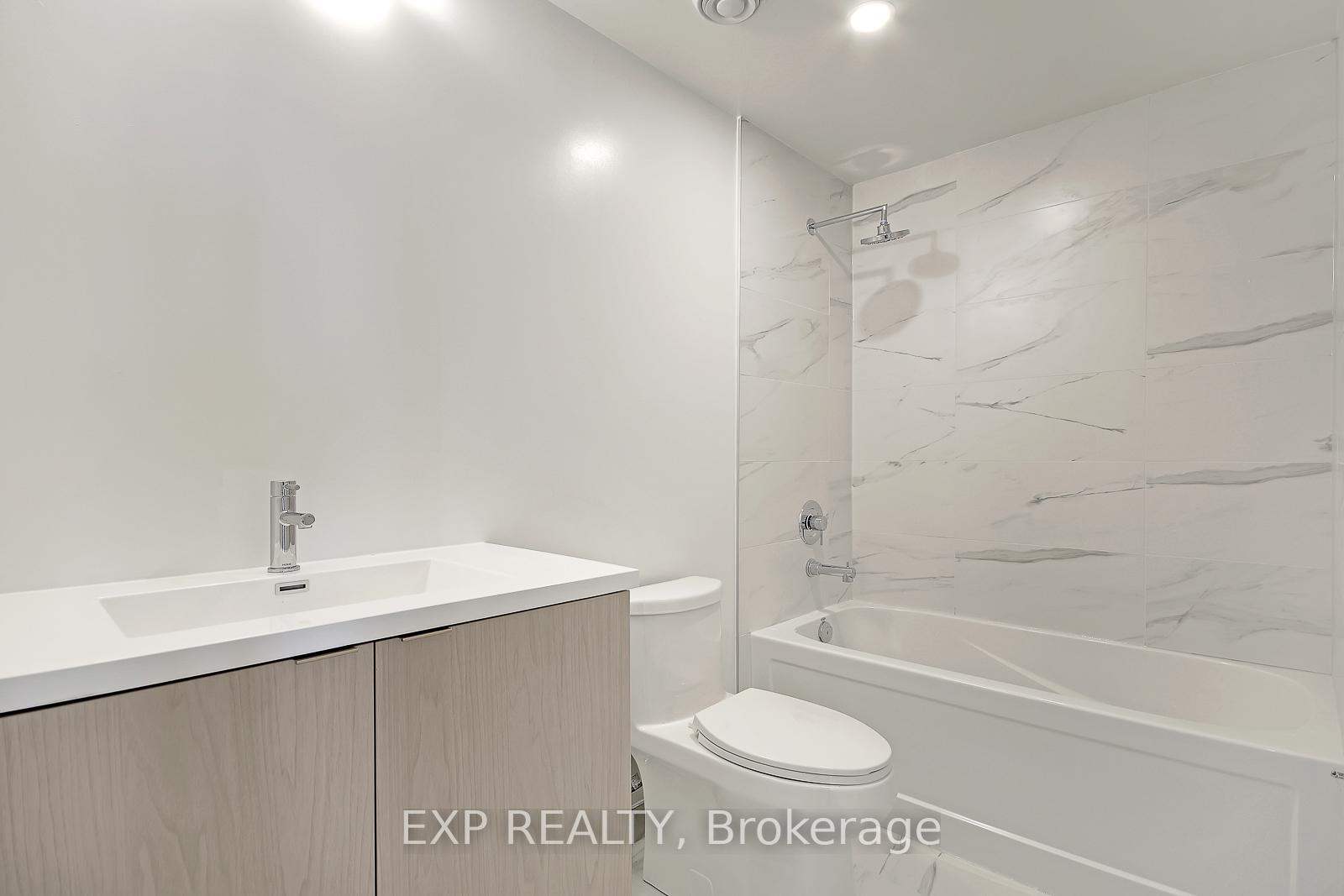 Photo 15 of Unit 7103, 55 Cooper Street, Toronto, Waterfront Communities — HOMEH