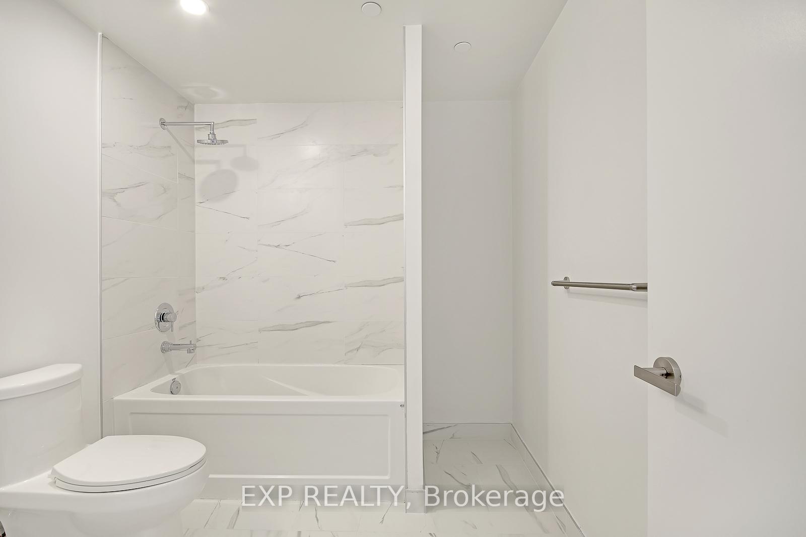 Photo 16 of Unit 7103, 55 Cooper Street, Toronto, Waterfront Communities — HOMEH