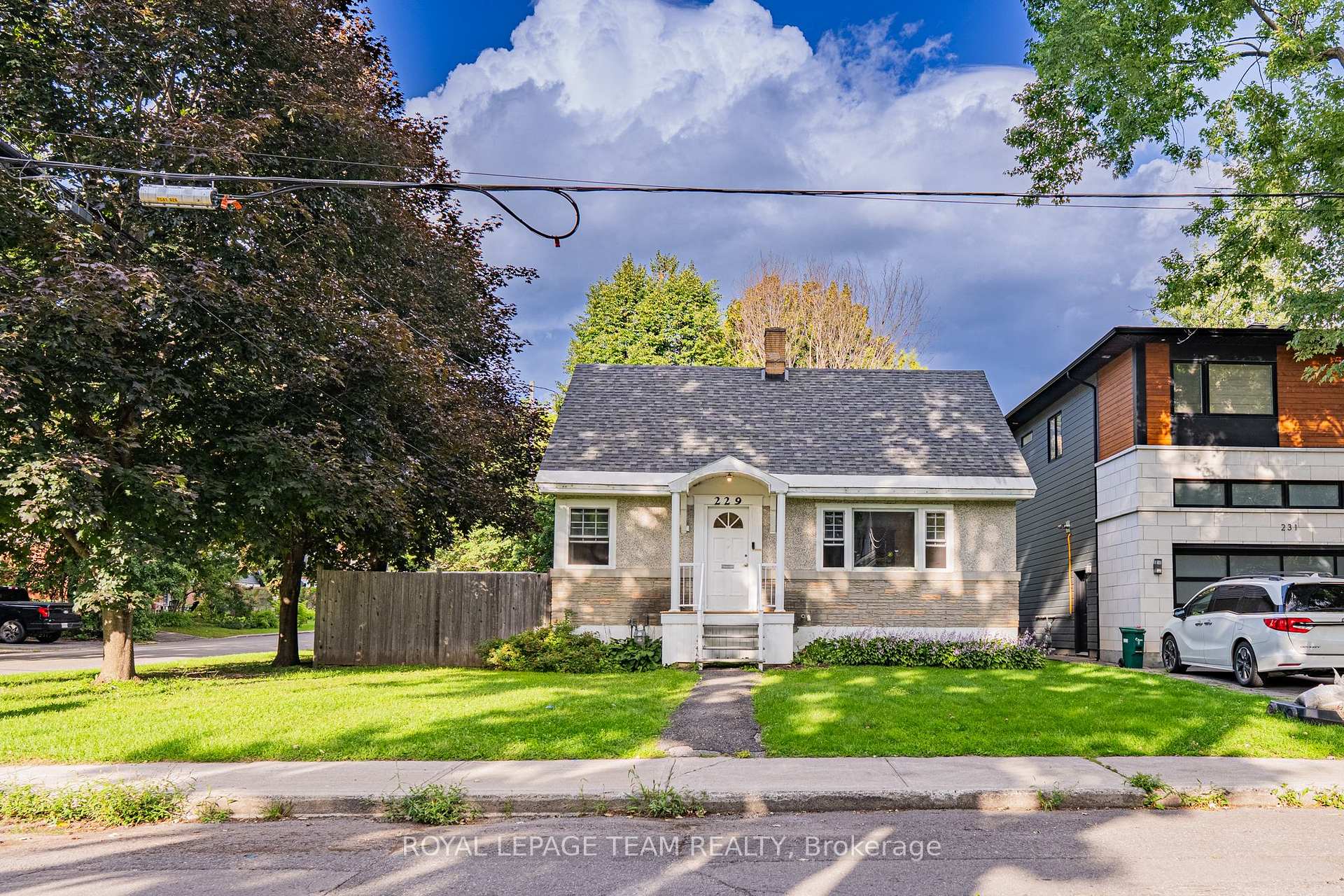 Photo 4 of 229 Daniel Avenue, Ottawa, Ottawa West/Tunneys Pasture — HOMEH