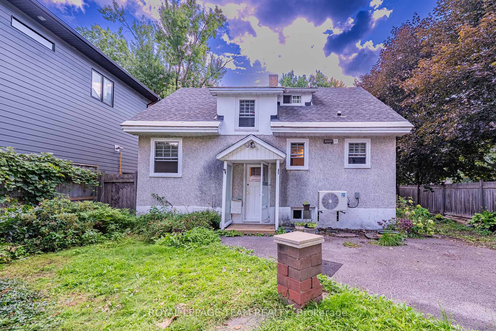 Photo 5 of 229 Daniel Avenue, Ottawa, Ottawa West/Tunneys Pasture — HOMEH