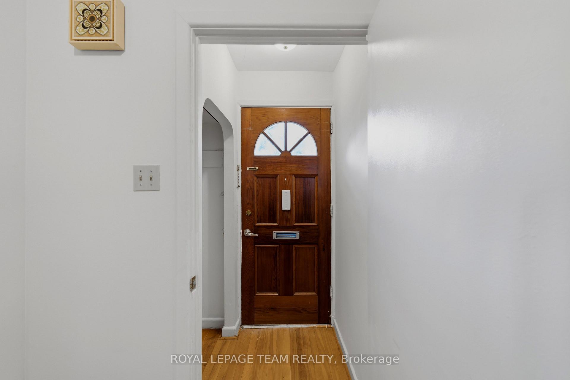 Photo 6 of 229 Daniel Avenue, Ottawa, Ottawa West/Tunneys Pasture — HOMEH