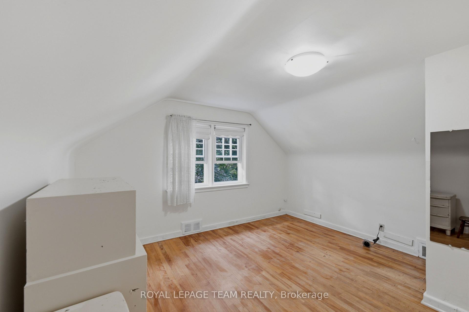 Photo 22 of 229 Daniel Avenue, Ottawa, Ottawa West/Tunneys Pasture — HOMEH