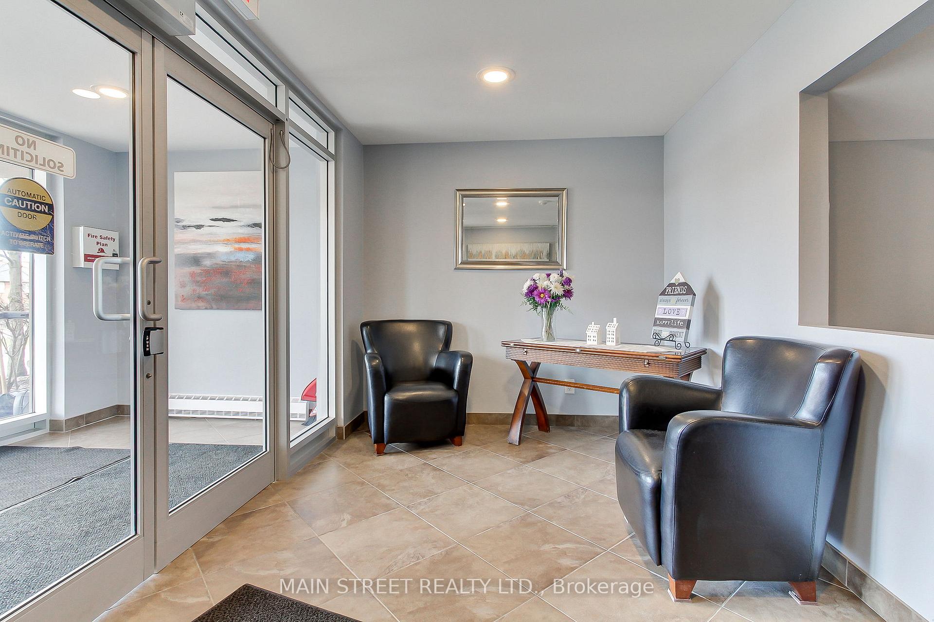Photo 5 of Unit 305, 500 Mapleview Drive W, Barrie, Holly — HOMEH