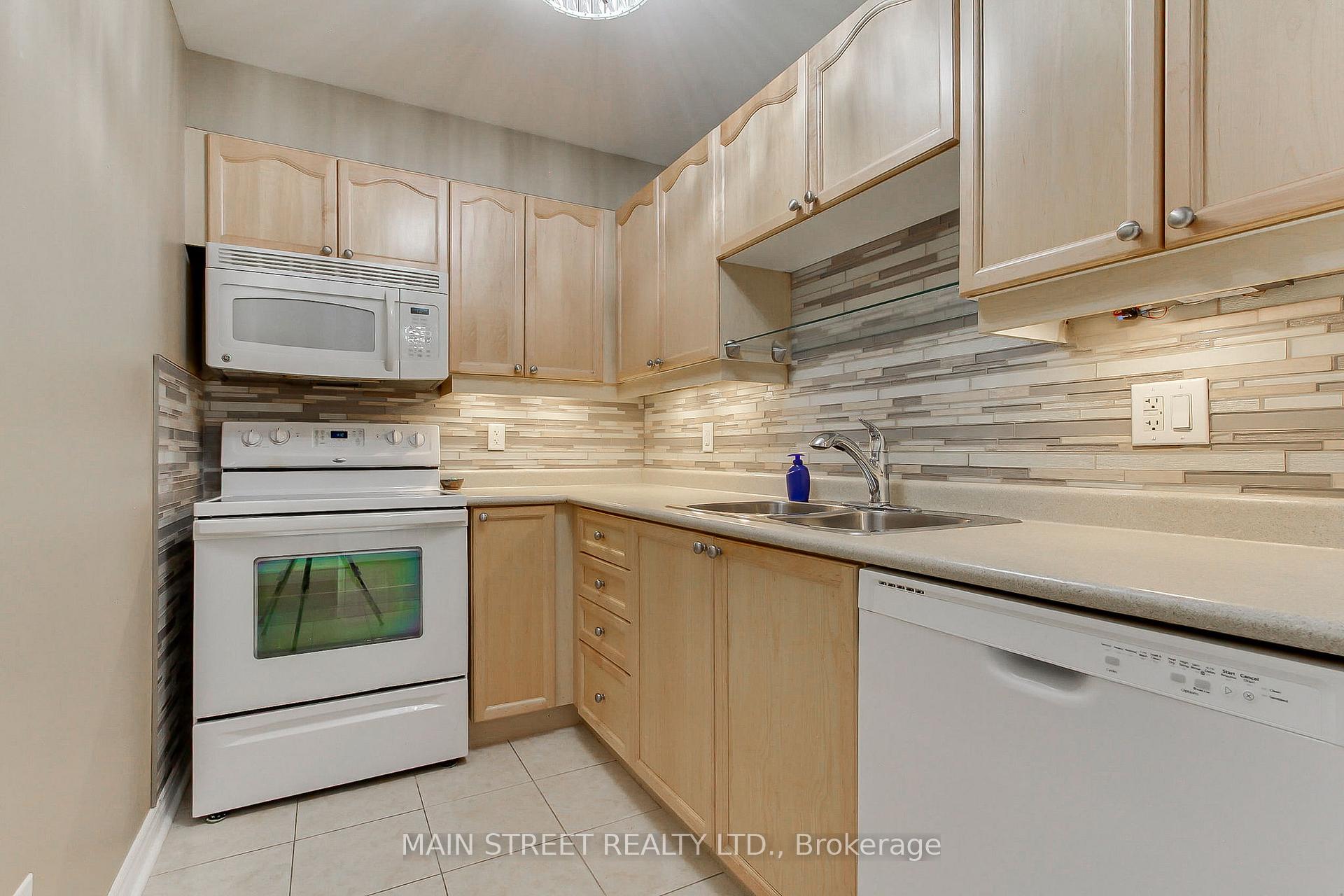 Photo 9 of Unit 305, 500 Mapleview Drive W, Barrie, Holly — HOMEH