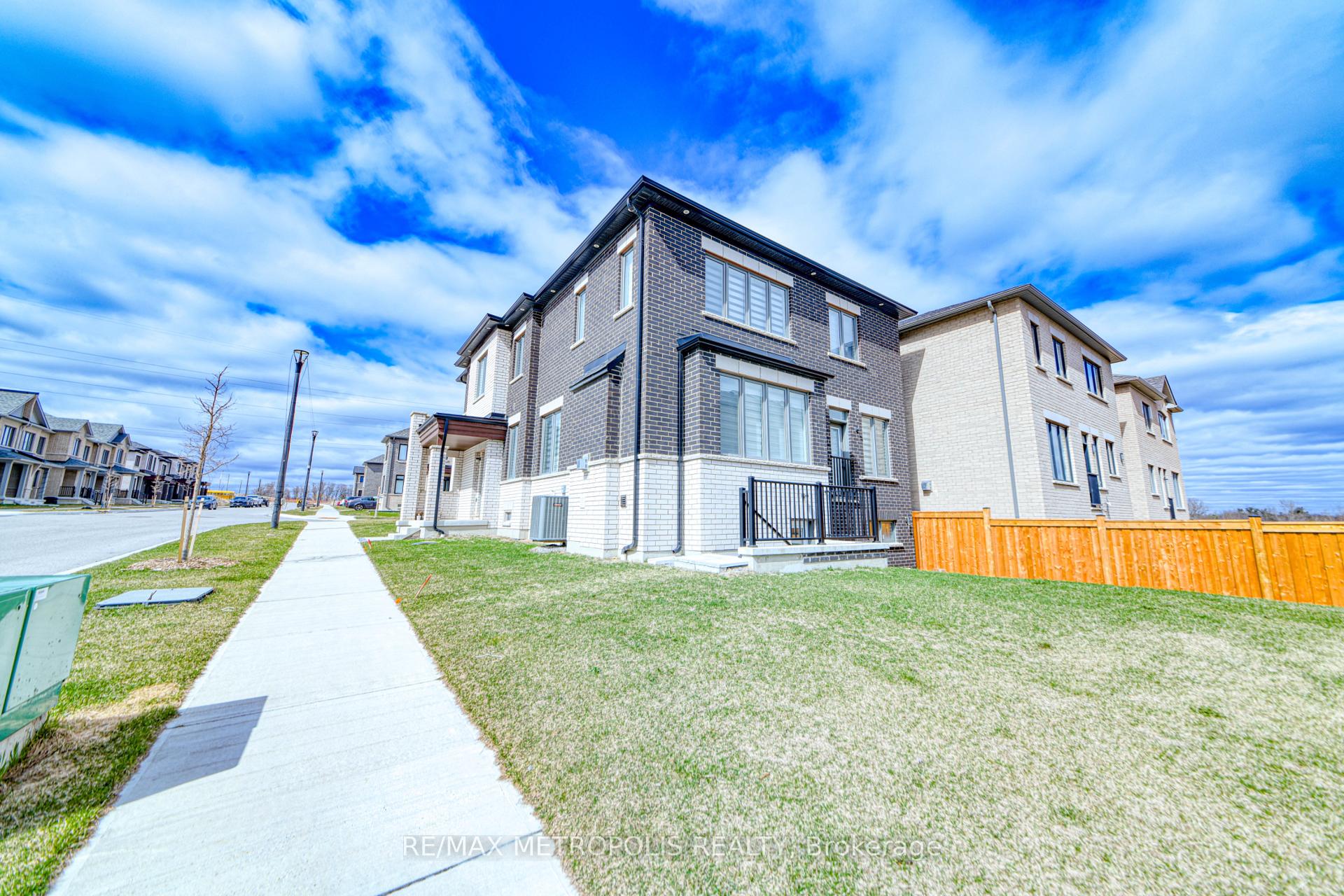 Photo of Unit BSMNT, 1201 Chateau Court