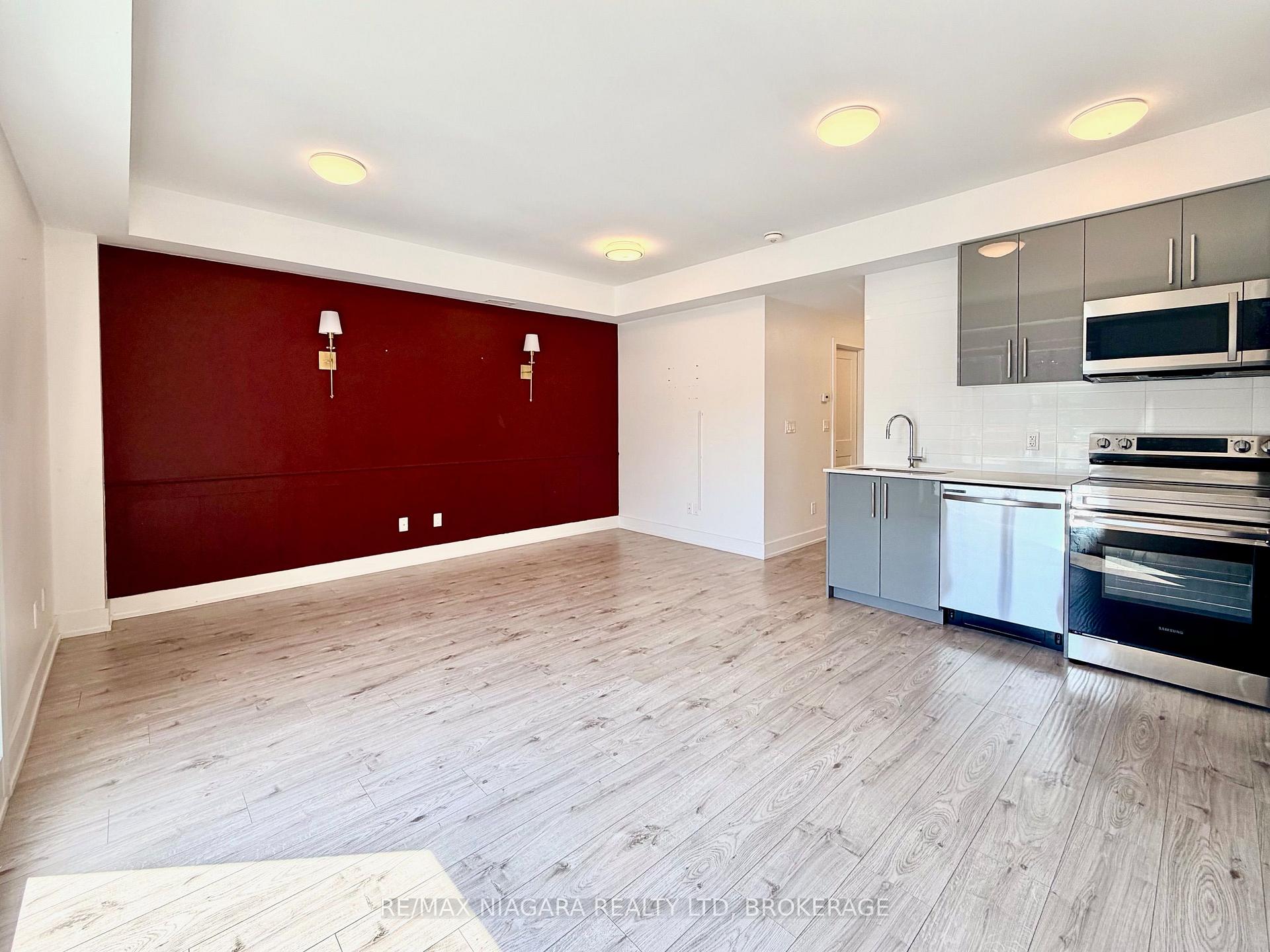 Photo 2 of 6065 McLeod Road, Niagara Falls, Arad/Fallsview — HOMEH