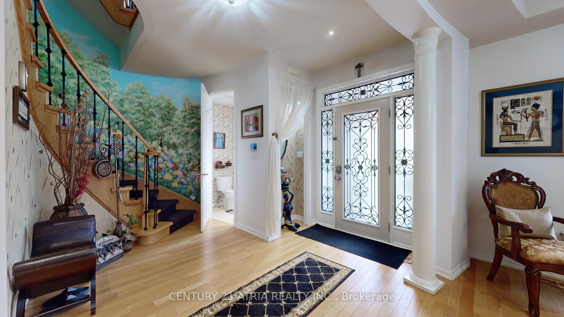Photo 3 of 69 Diamond Jubilee Drive, Markham, Cornell — HOMEH