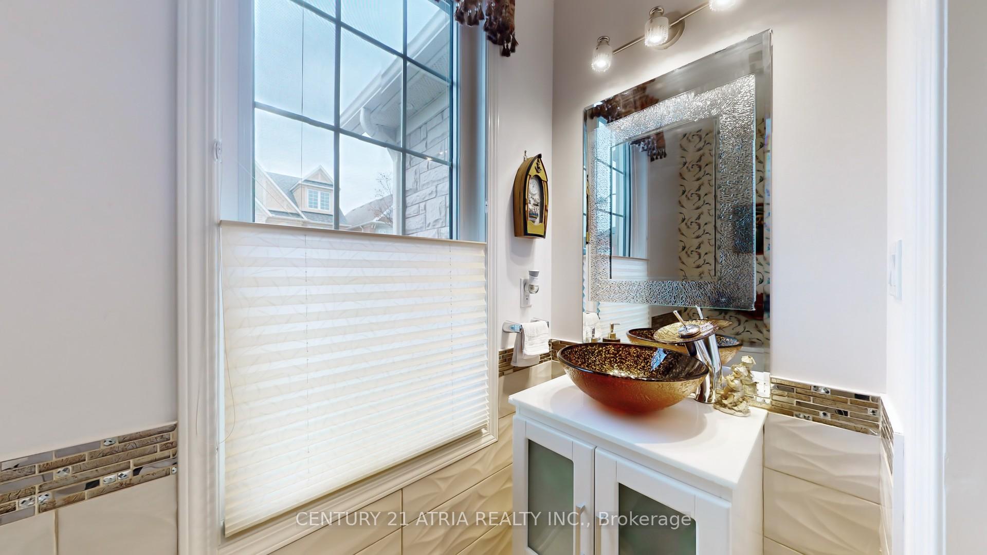 Photo 14 of 69 Diamond Jubilee Drive, Markham, Cornell — HOMEH