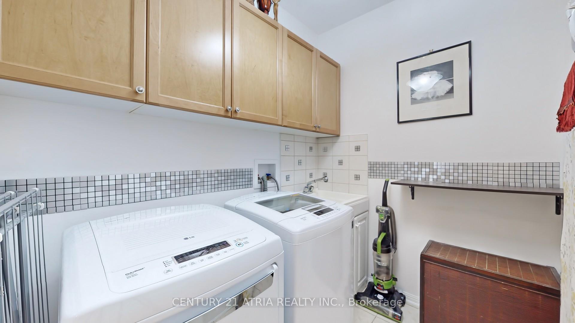 Photo 15 of 69 Diamond Jubilee Drive, Markham, Cornell — HOMEH
