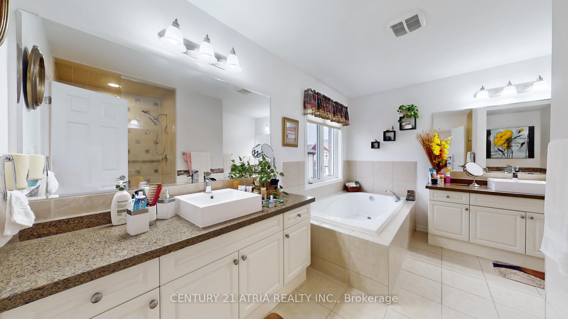 Photo 19 of 69 Diamond Jubilee Drive, Markham, Cornell — HOMEH