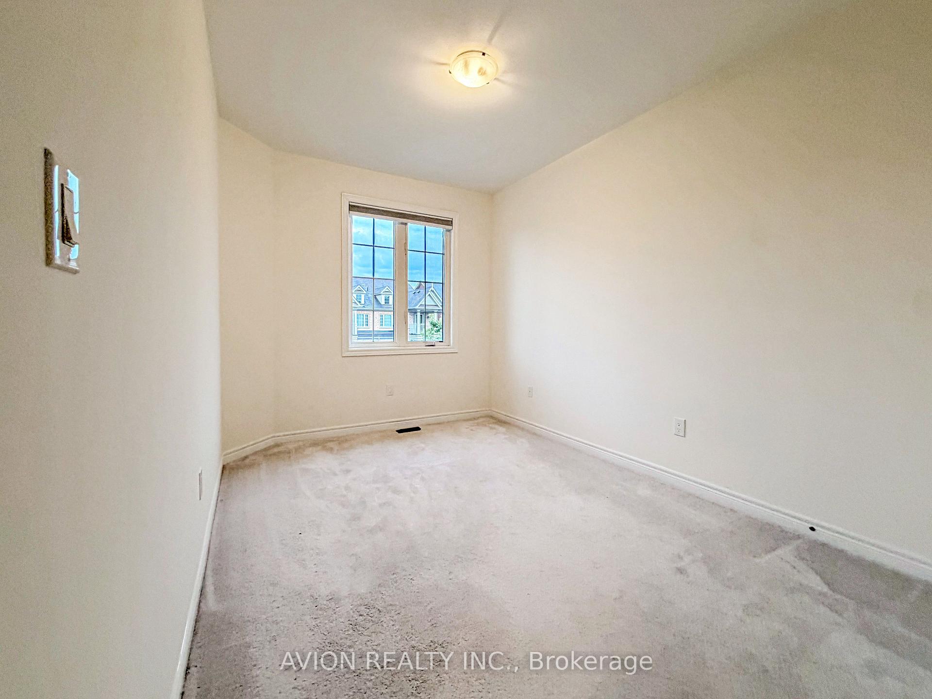 Photo 18 of 124 Wilfred Murison Avenue, Markham, Berczy — HOMEH