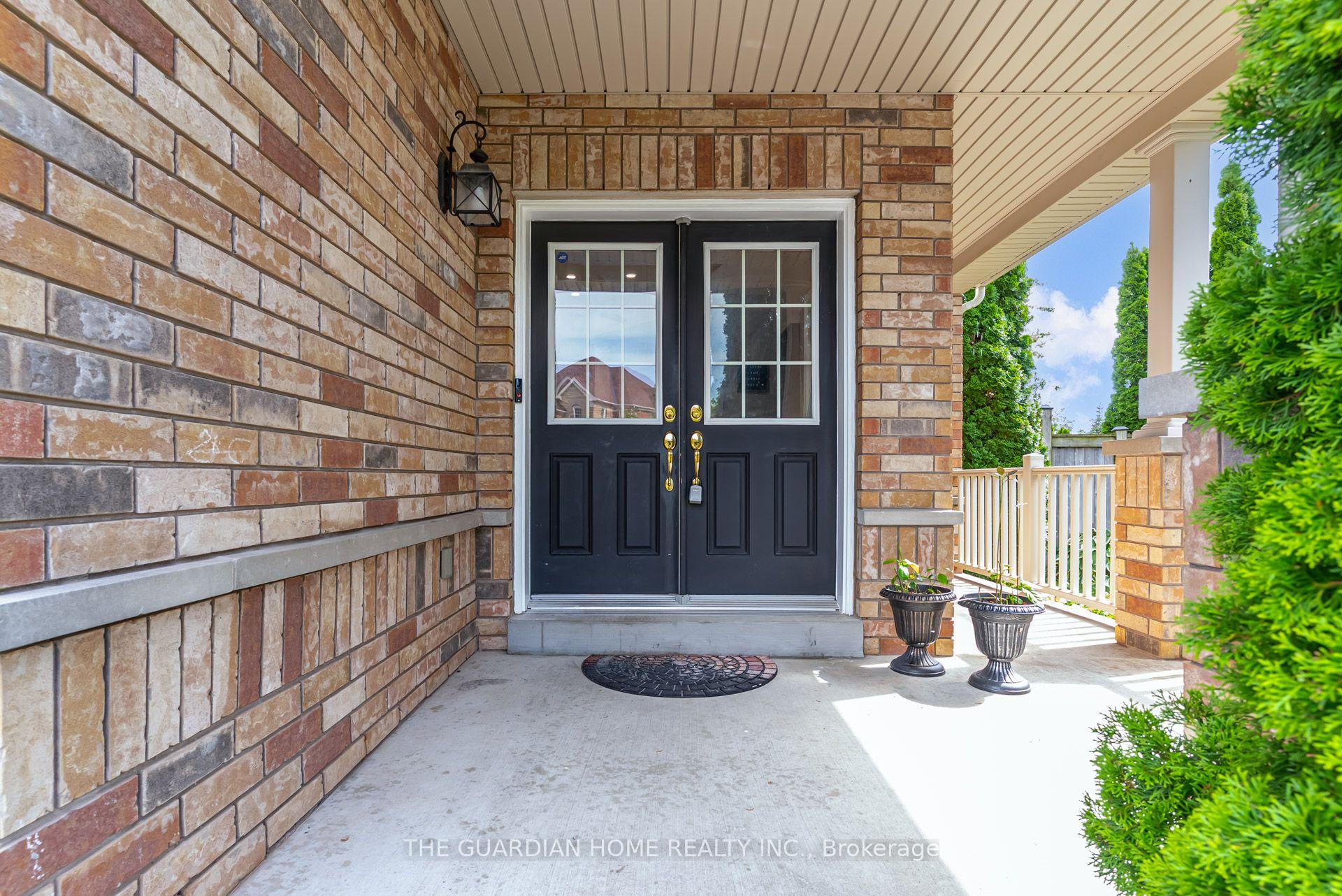 Photo 2 of 1214 Harlstone Crescent, Oshawa, Taunton — HOMEH