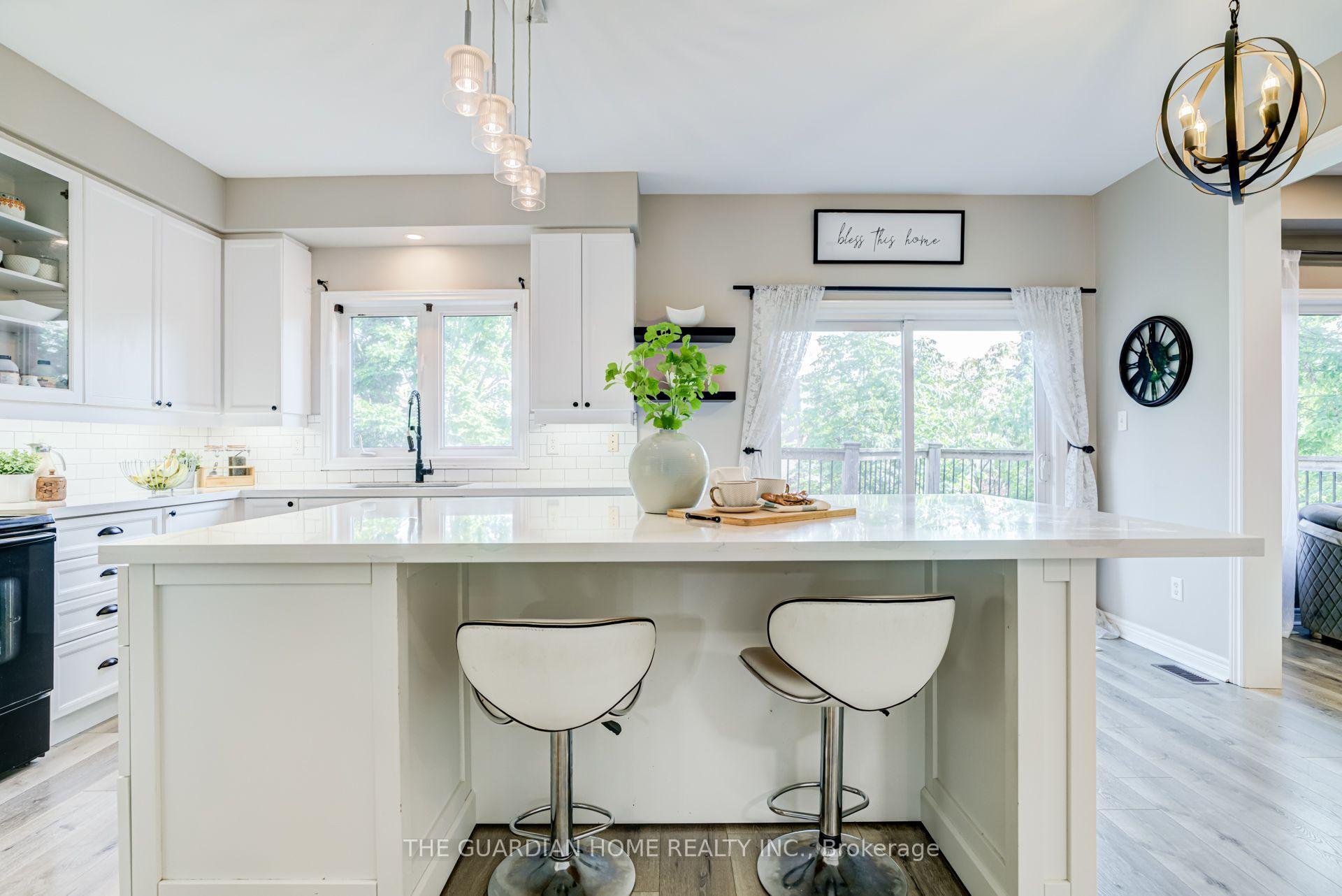 Photo 15 of 1214 Harlstone Crescent, Oshawa, Taunton — HOMEH