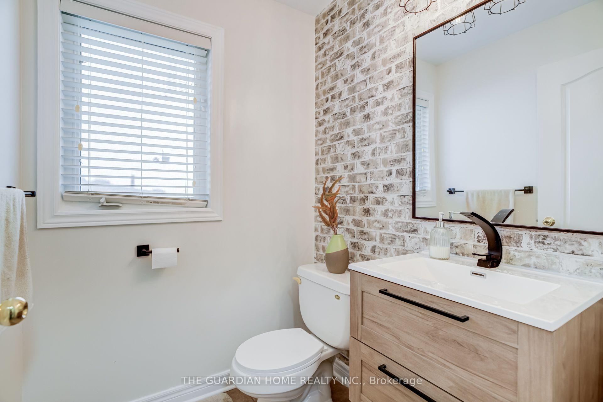 Photo 24 of 1214 Harlstone Crescent, Oshawa, Taunton — HOMEH