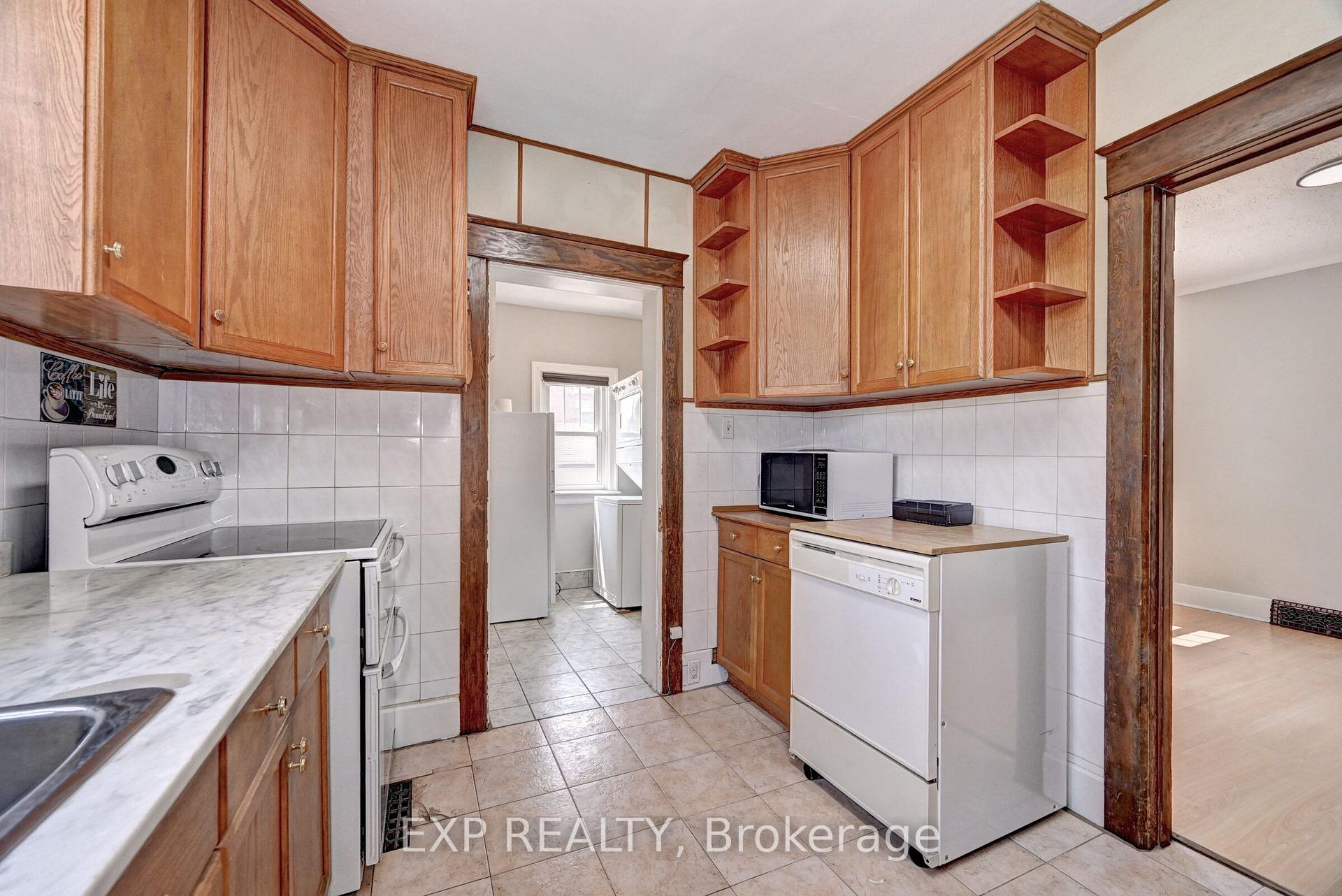 Photo 14 of 147 Courtland Avenue E, Kitchener, Cedar Hill — HOMEH