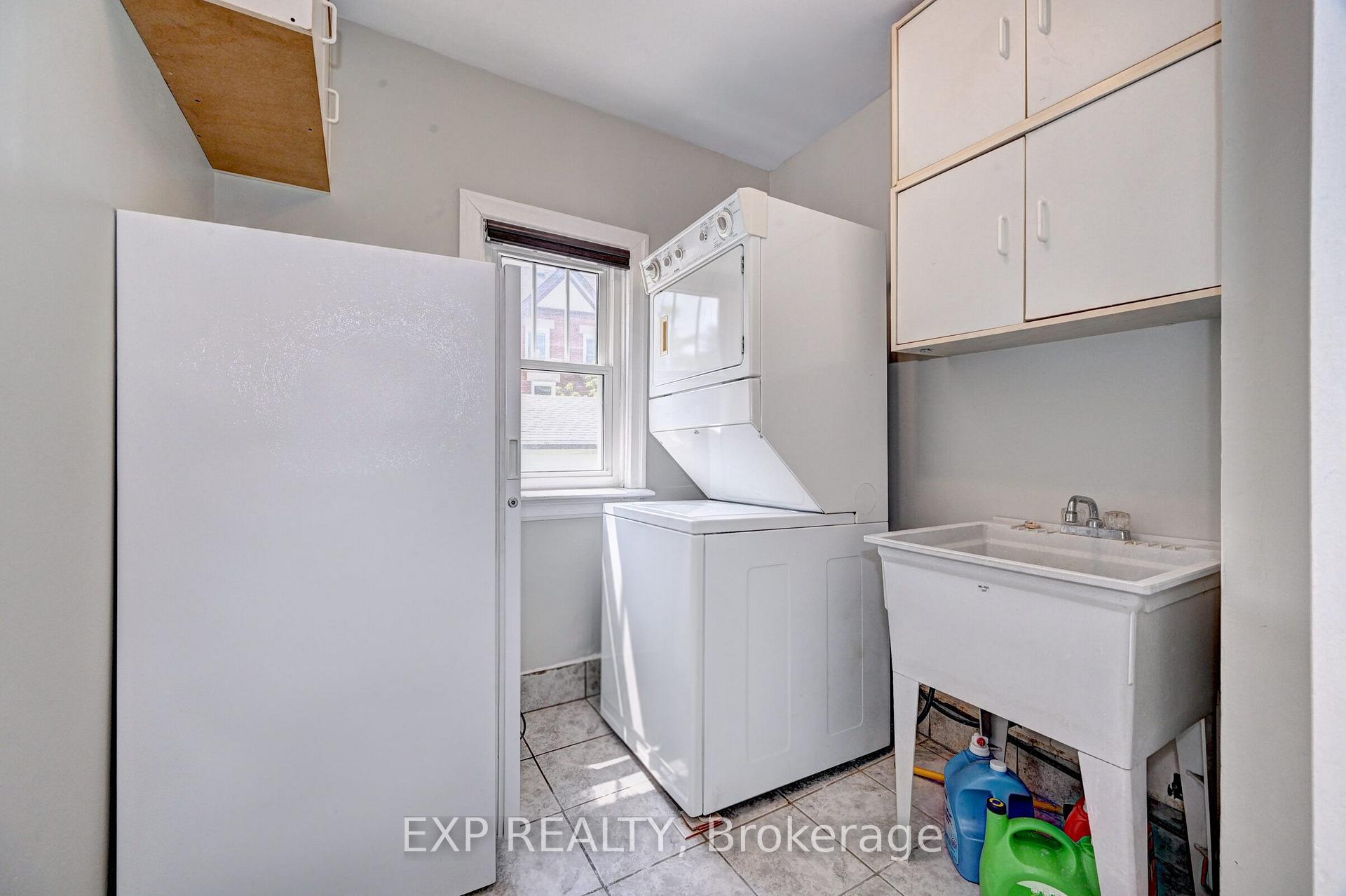 Photo 18 of 147 Courtland Avenue E, Kitchener, Cedar Hill — HOMEH