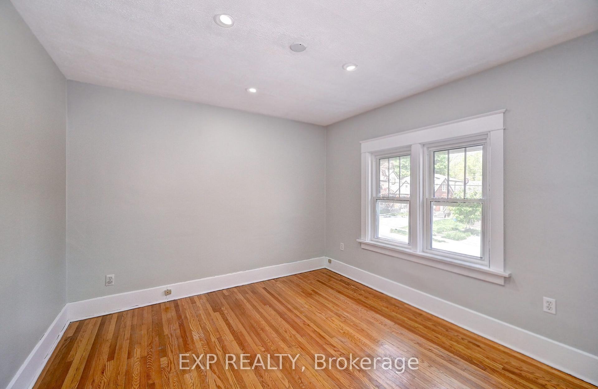 Photo 21 of 147 Courtland Avenue E, Kitchener, Cedar Hill — HOMEH