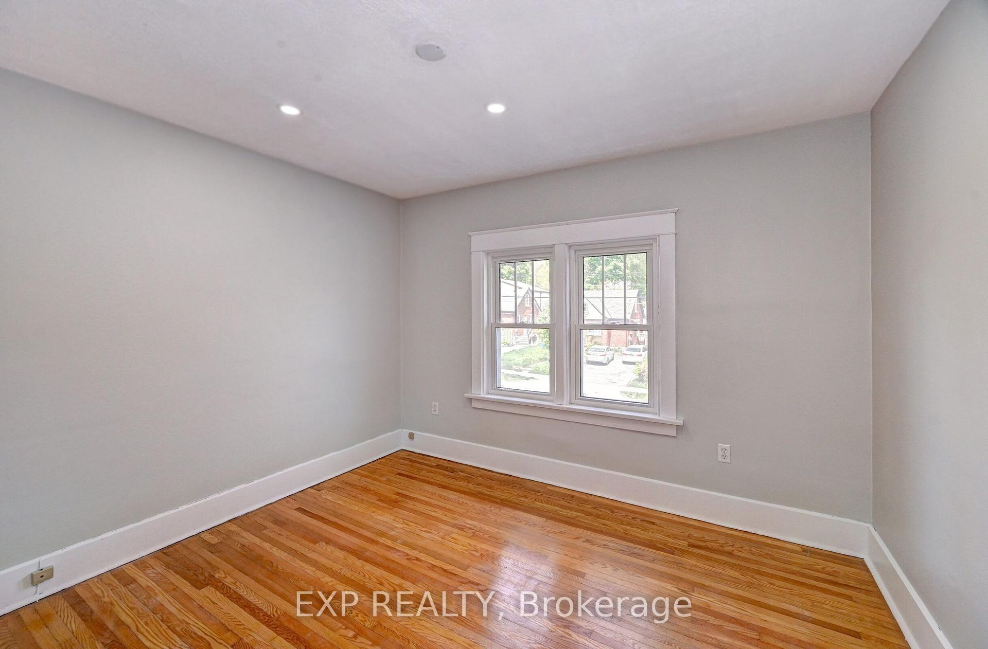 Photo 22 of 147 Courtland Avenue E, Kitchener, Cedar Hill — HOMEH
