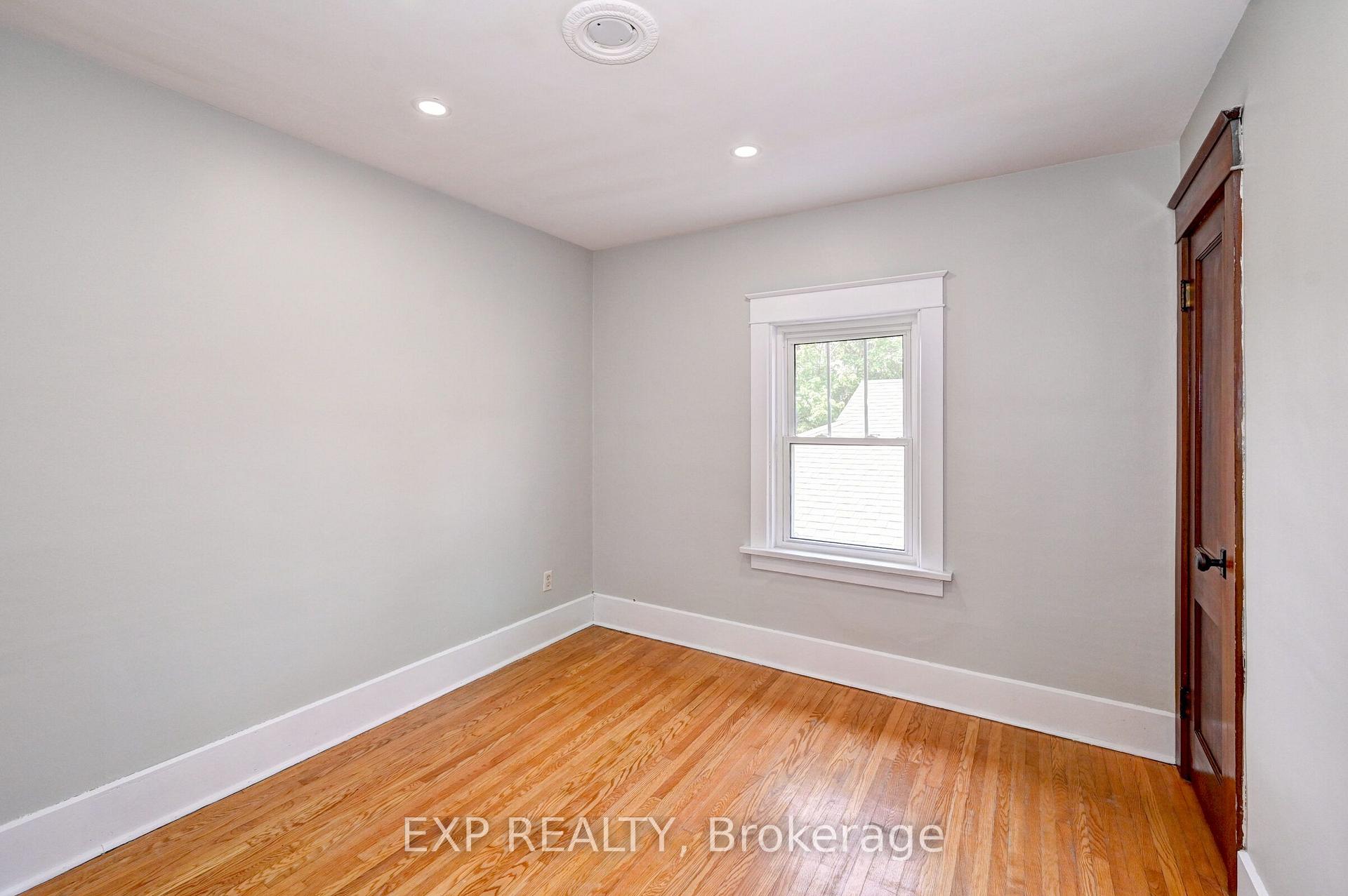 Photo 28 of 147 Courtland Avenue E, Kitchener, Cedar Hill — HOMEH