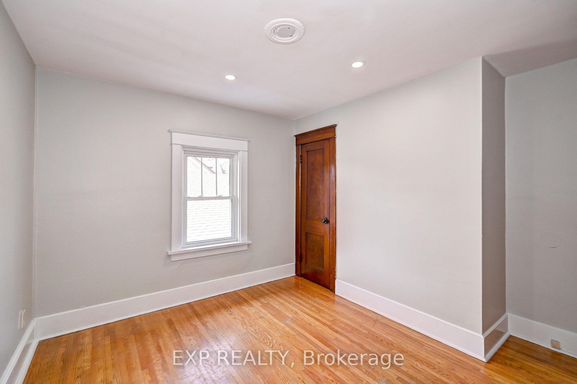 Photo 29 of 147 Courtland Avenue E, Kitchener, Cedar Hill — HOMEH