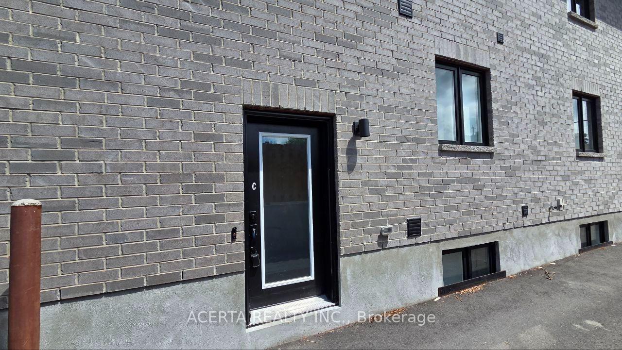 Photo 2 of Unit C, 1252 Trenton Avenue, Ottawa, Carlington — HOMEH
