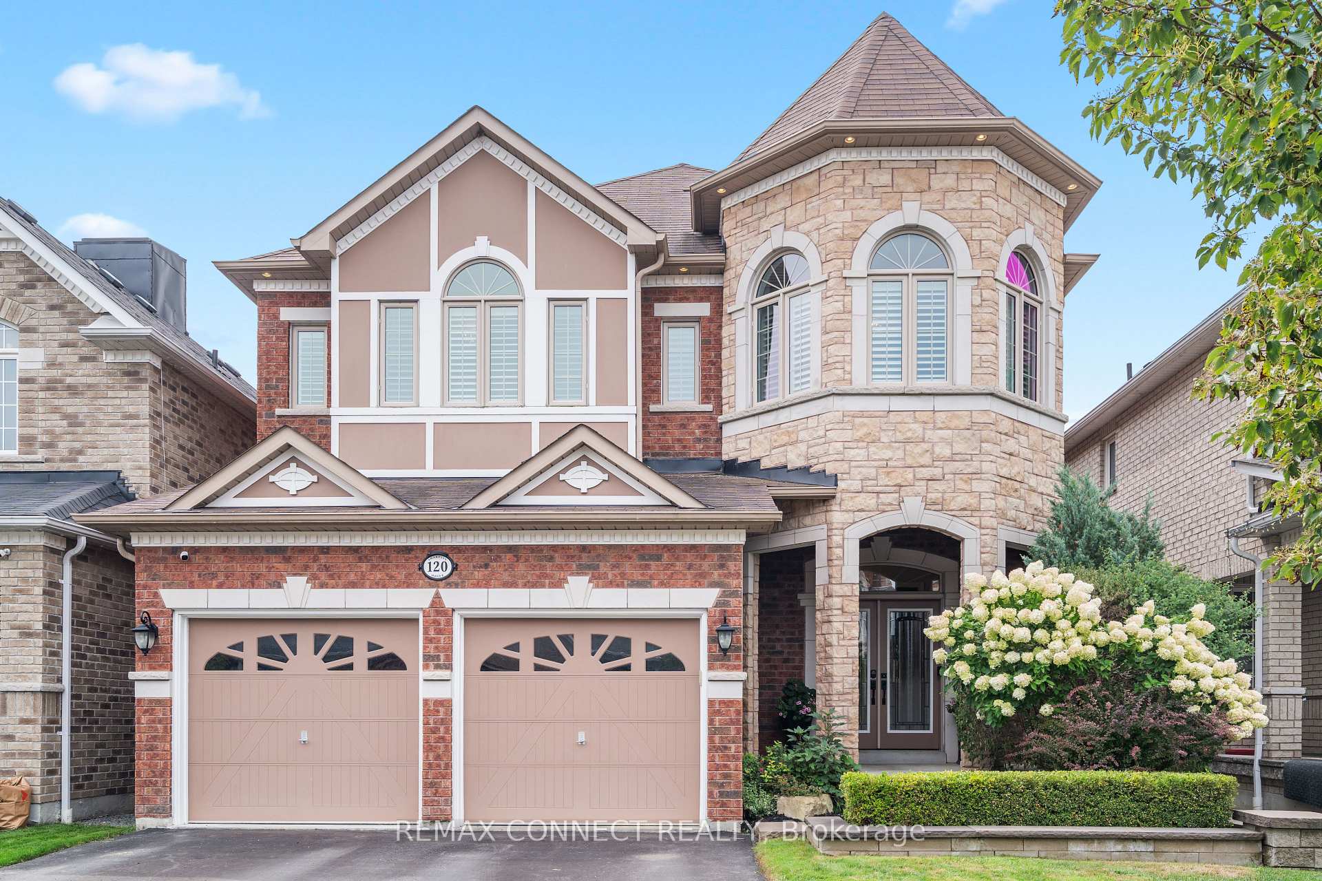 Photo 1 of 120 Sharplin Drive, Ajax, South East — HOMEH
