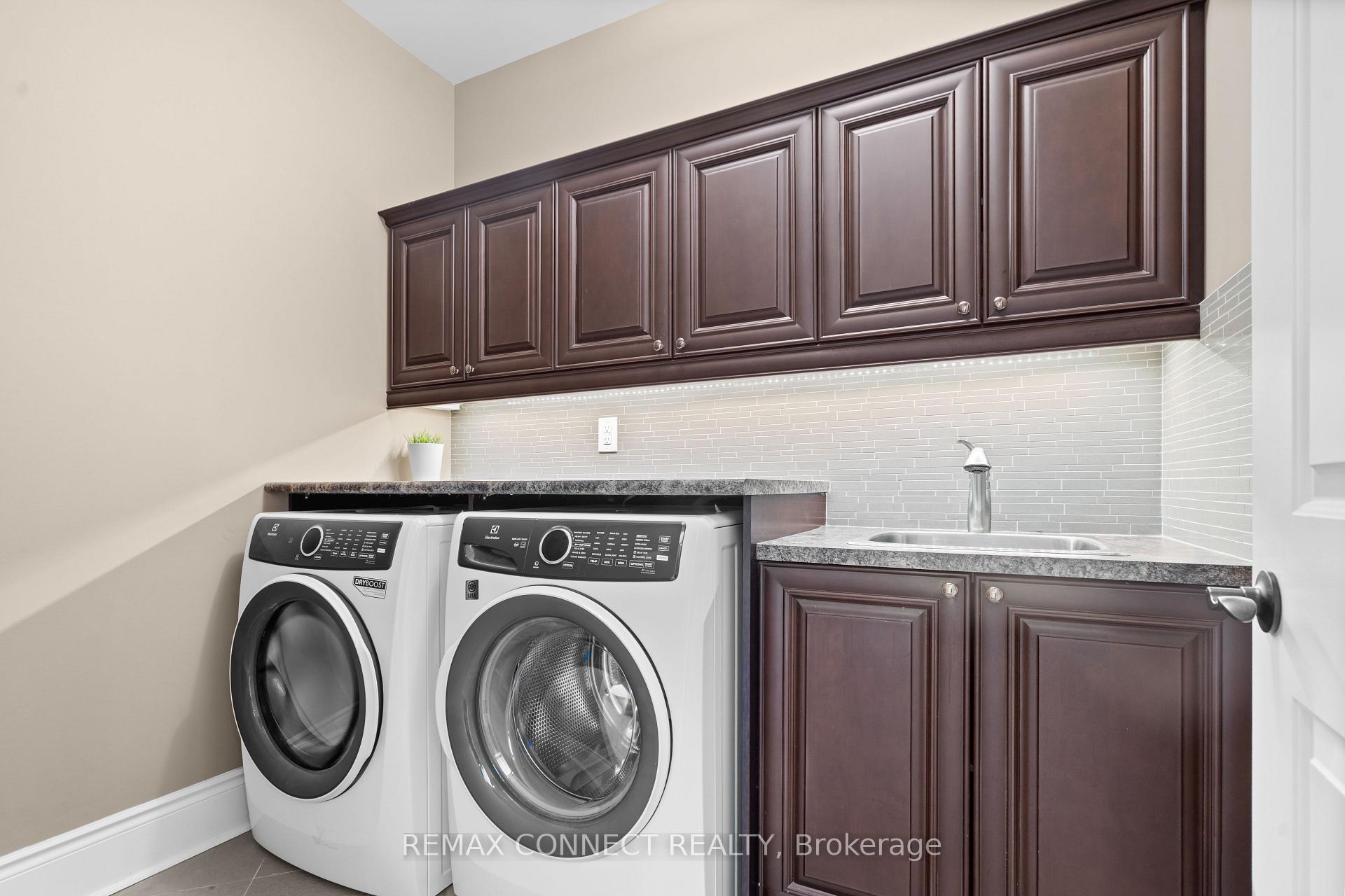 Photo 50 of 120 Sharplin Drive, Ajax, South East — HOMEH
