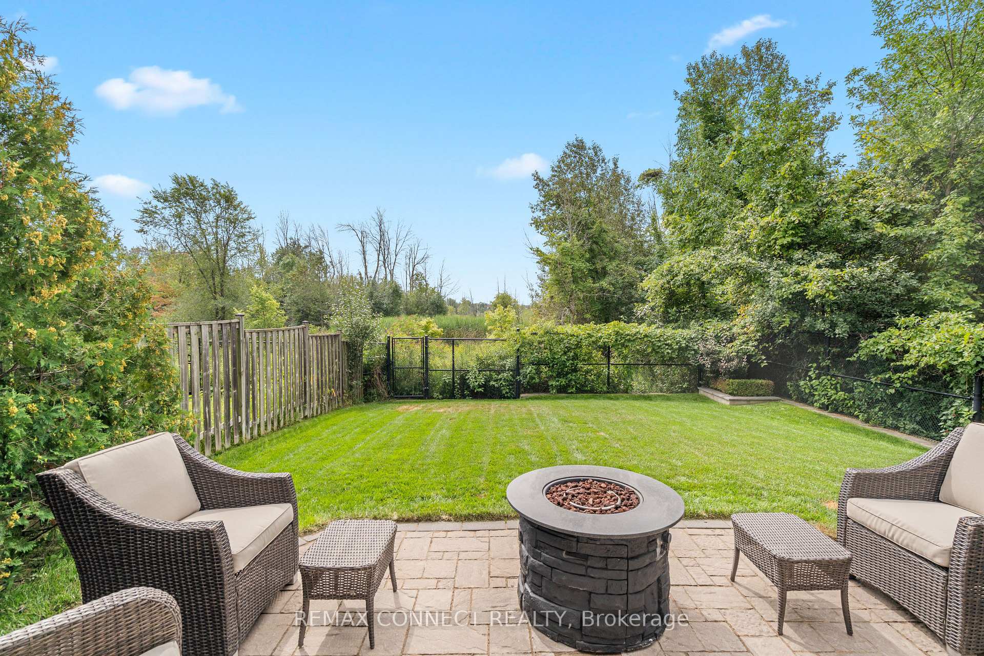 Photo 57 of 120 Sharplin Drive, Ajax, South East — HOMEH