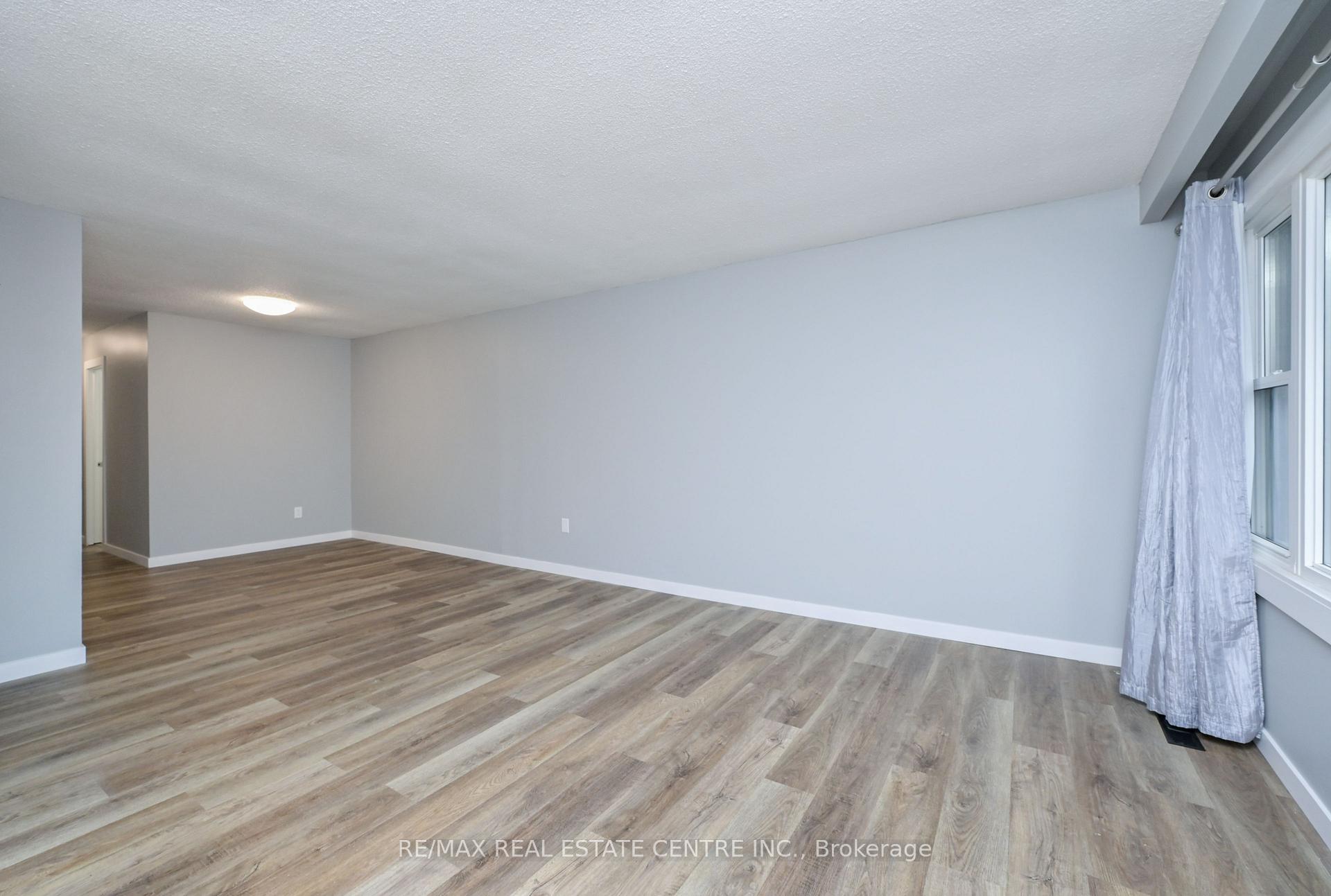 Photo 9 of 116 Burbank Crescent, Orangeville — HOMEH