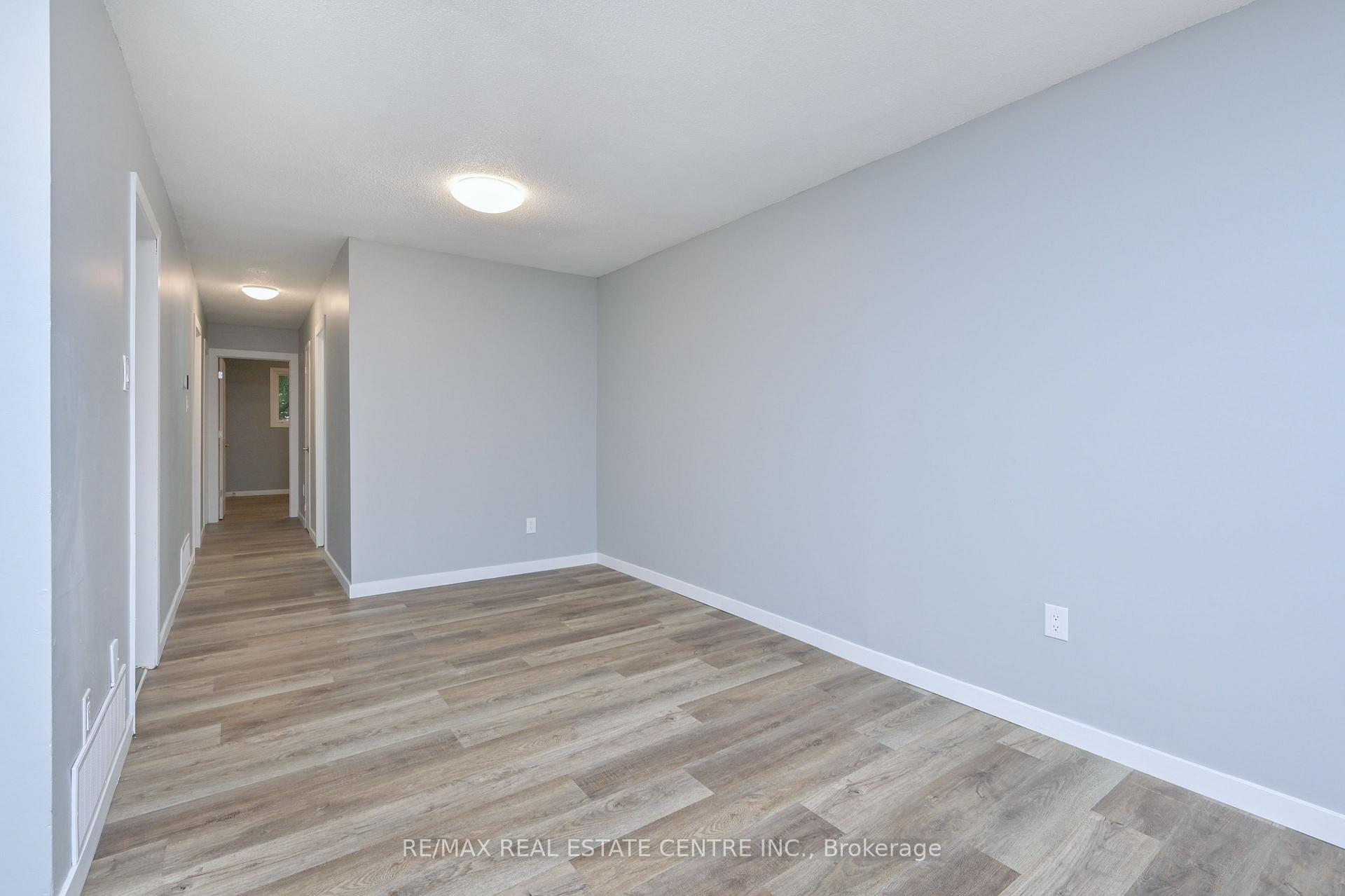 Photo 12 of 116 Burbank Crescent, Orangeville — HOMEH