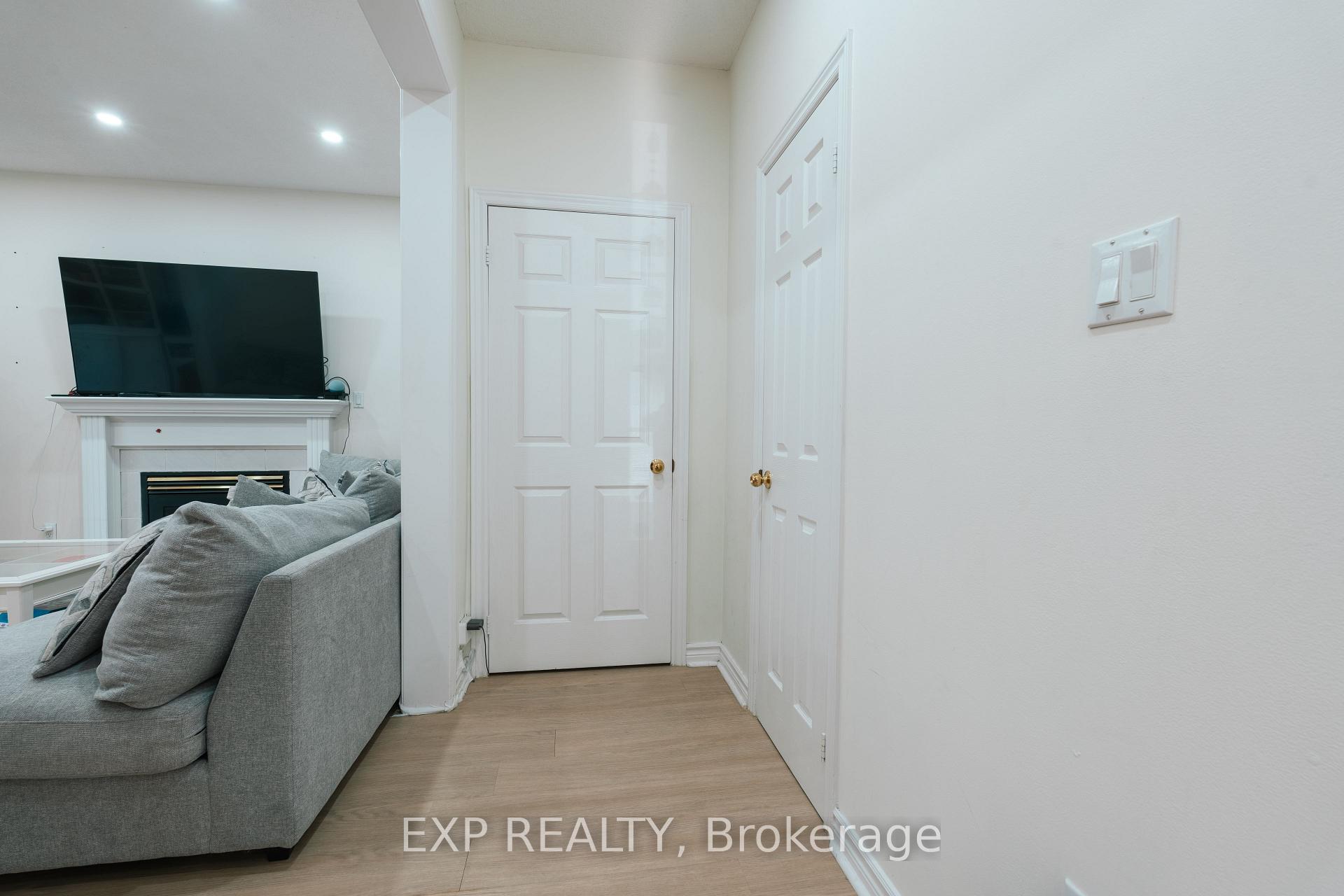 Photo 11 of Unit Upper, 206 Drinkwater Road, Brampton, Fletcher's West — HOMEH
