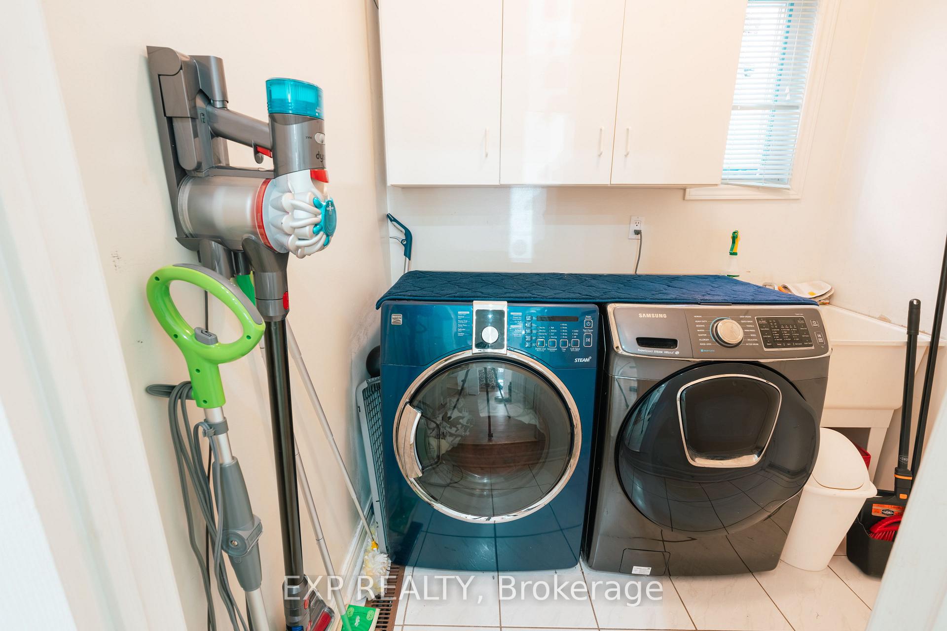 Photo 13 of Unit Upper, 206 Drinkwater Road, Brampton, Fletcher's West — HOMEH