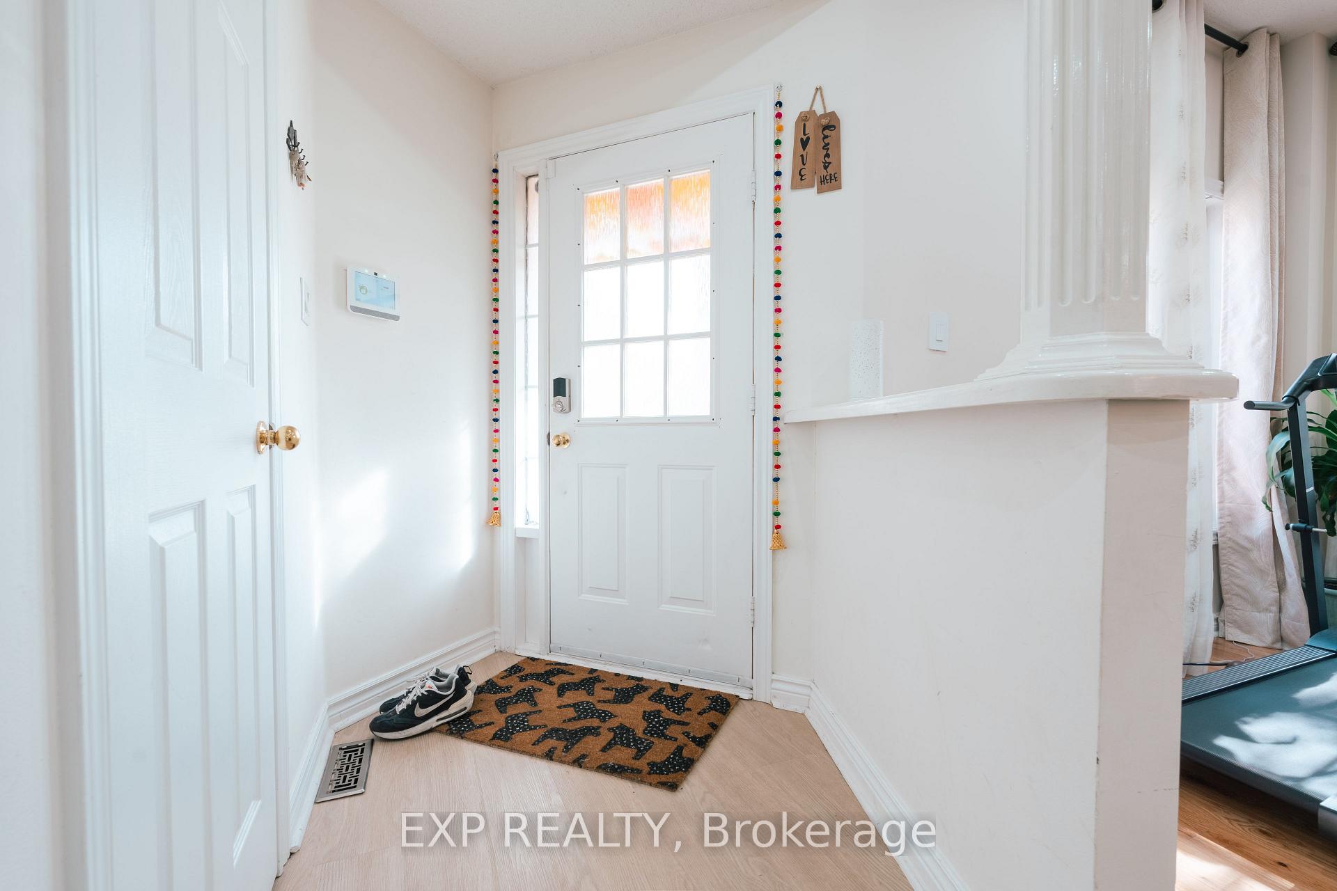 Photo 16 of Unit Upper, 206 Drinkwater Road, Brampton, Fletcher's West — HOMEH