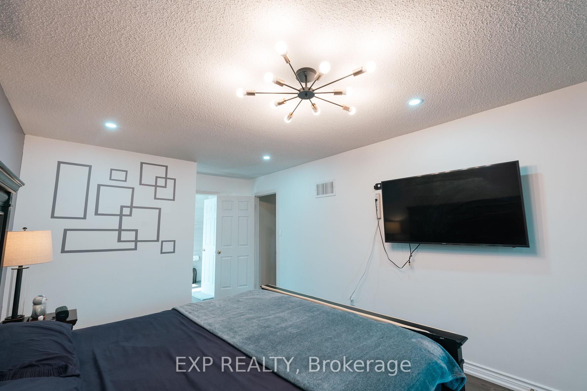 Photo 25 of Unit Upper, 206 Drinkwater Road, Brampton, Fletcher's West — HOMEH
