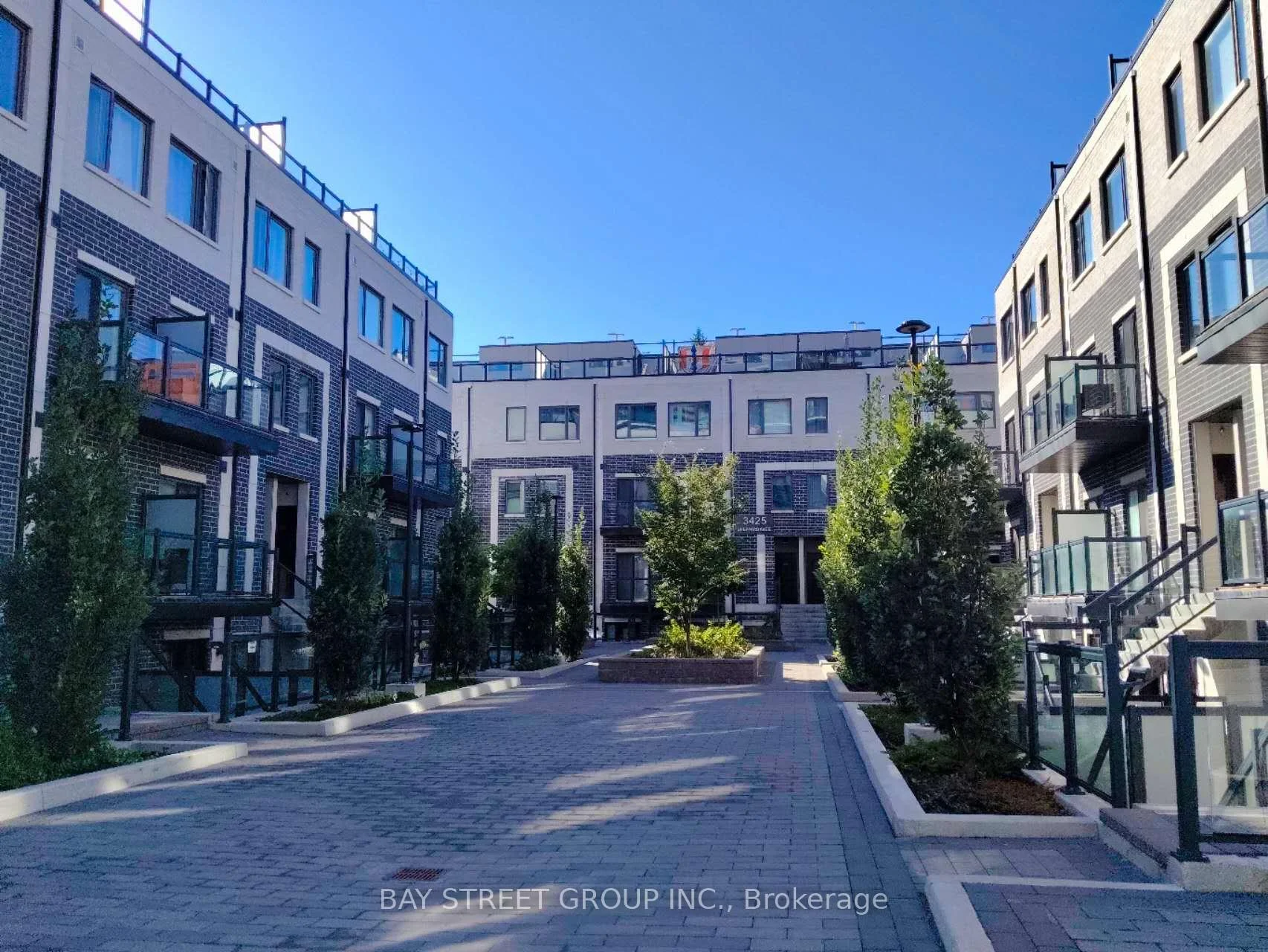 Front of Unit 311, 3425 Sheppard Avenue E