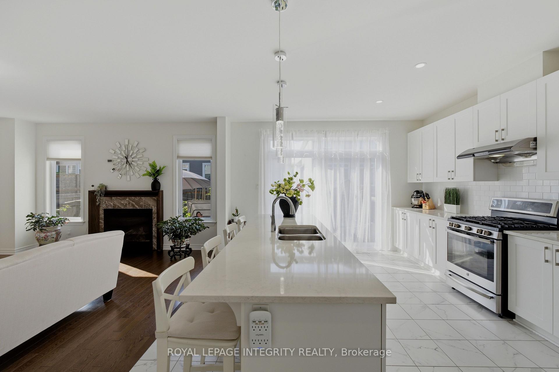 Photo 16 of 43 Cento Way, Ottawa, Stittsville (North) — HOMEH