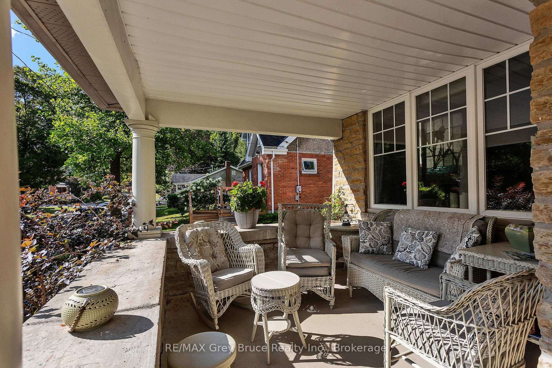 Photo 6 of 772 3rd Avenue W, Owen Sound — HOMEH